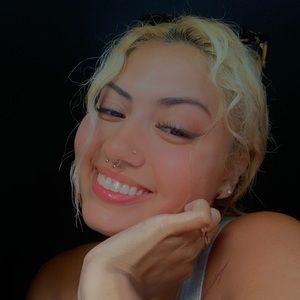 Meet your Posher, Ariana